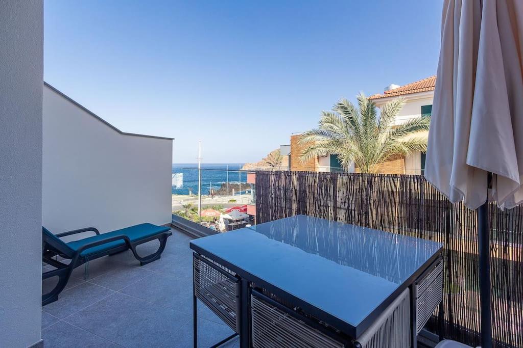 Luxury And Modern Apartment In Porto Moniz Center Exteriör bild