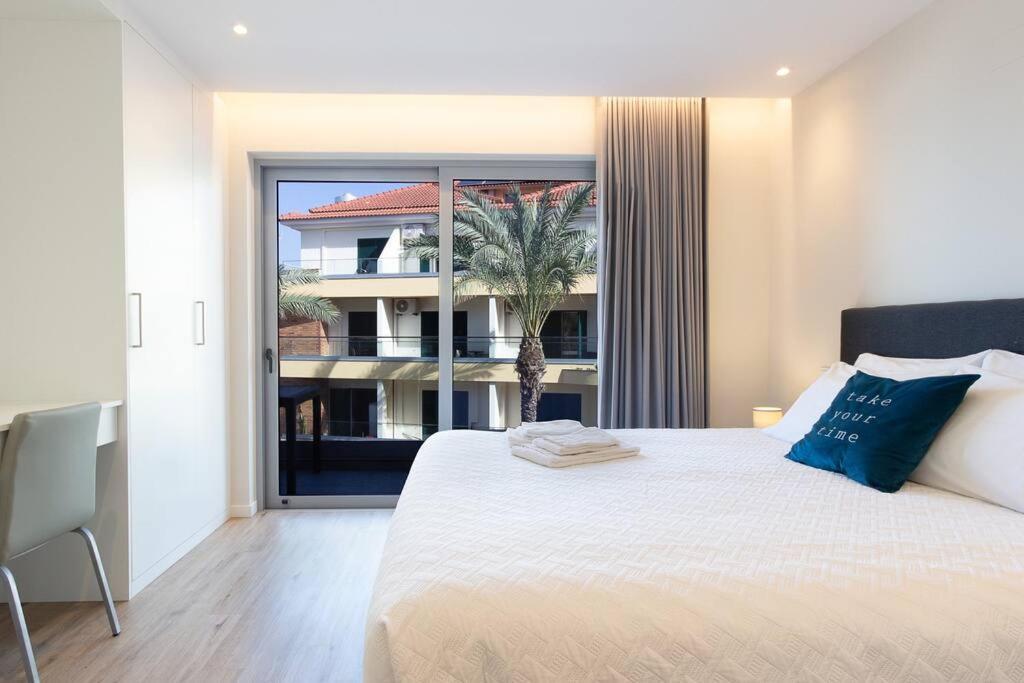 Luxury And Modern Apartment In Porto Moniz Center Exteriör bild