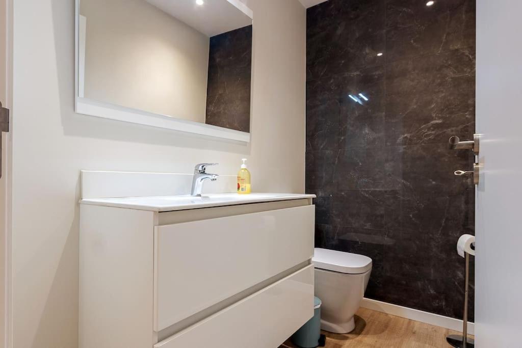 Luxury And Modern Apartment In Porto Moniz Center Exteriör bild