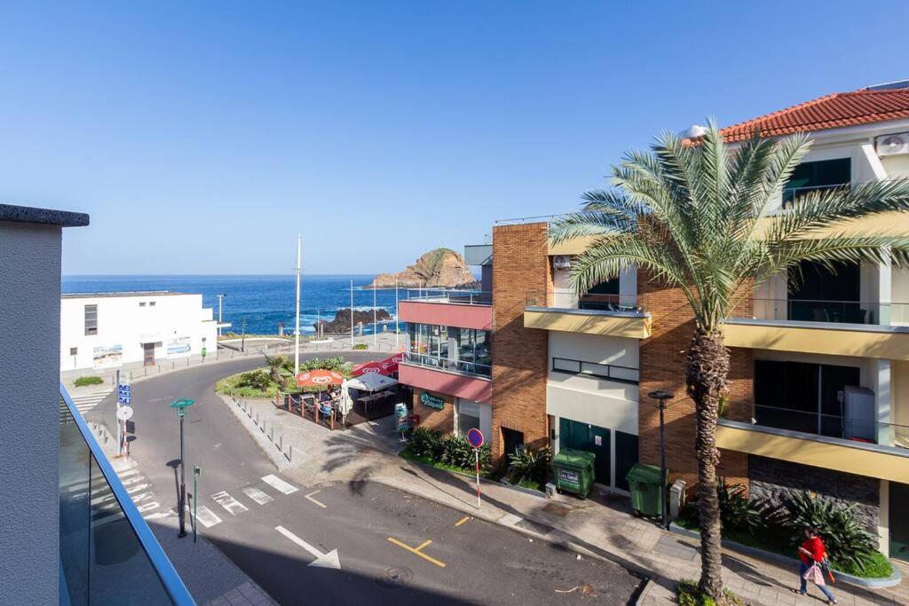 Luxury And Modern Apartment In Porto Moniz Center Exteriör bild